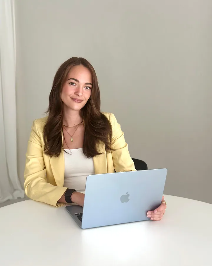 Alina Grigoleit, Gründerin der Bee Seen Agency
